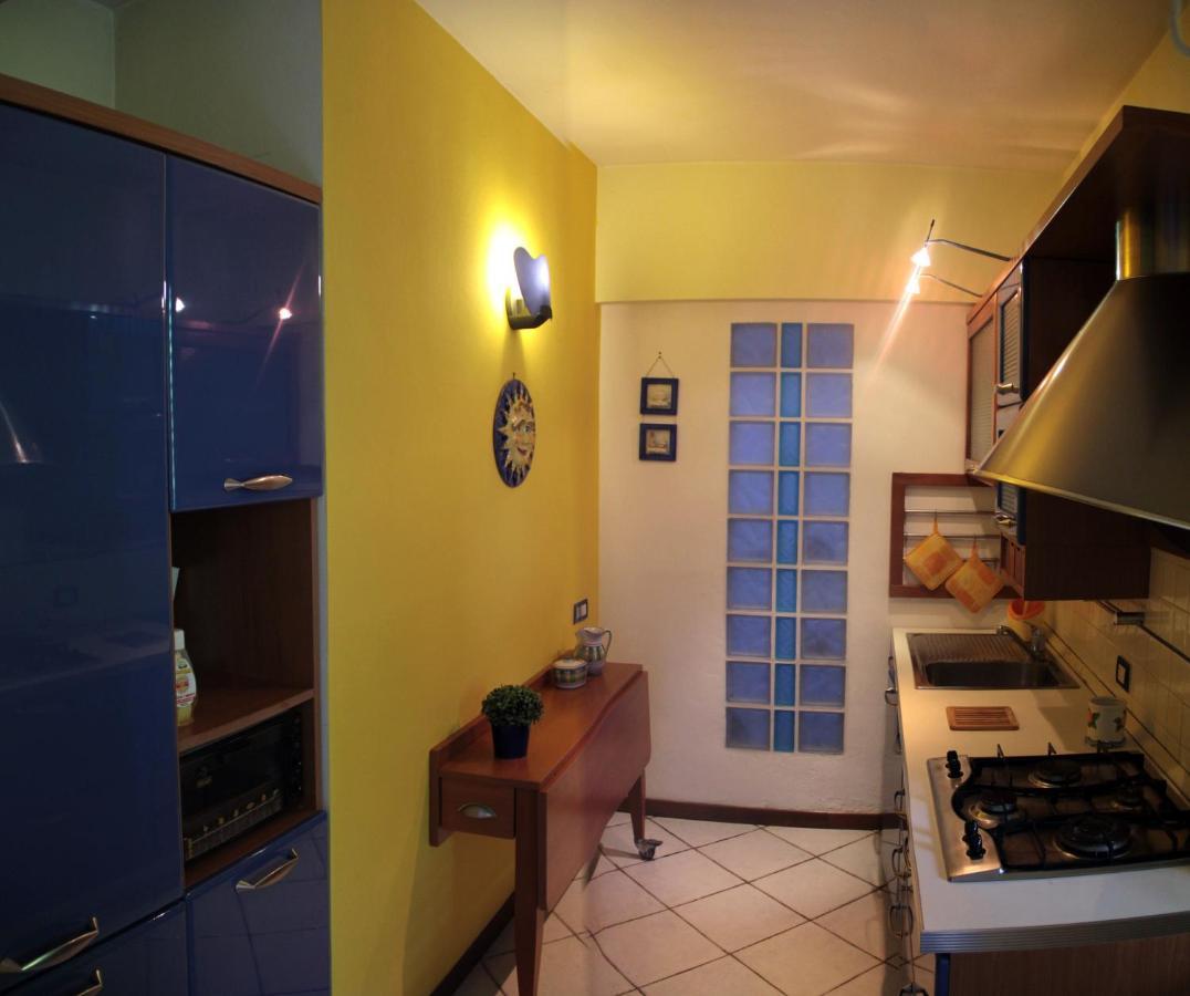A Un Passo Dal Mare Apartment Lido di Mondello Bagian luar foto