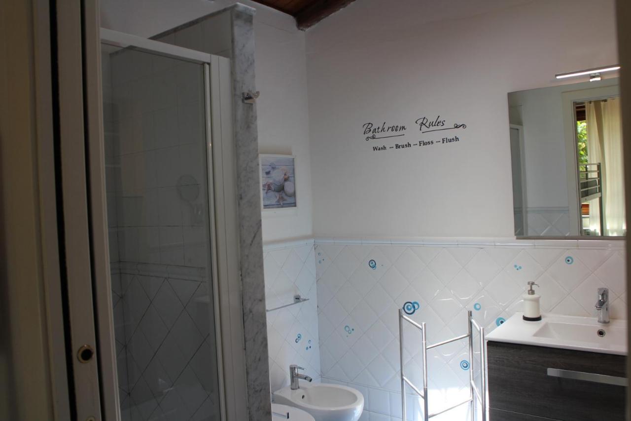 A Un Passo Dal Mare Apartment Lido di Mondello Bagian luar foto